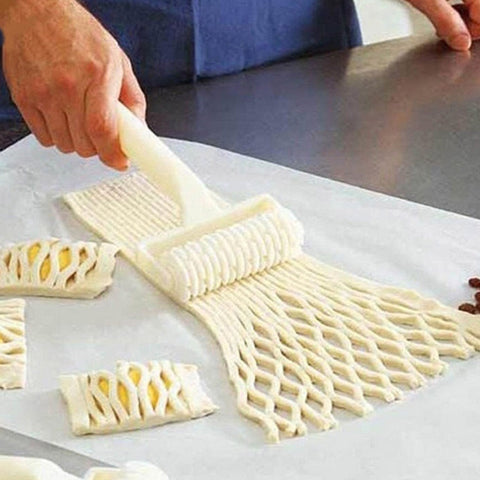 Urijk Plastic Baking Tool Cookie Pie Pizza Tools